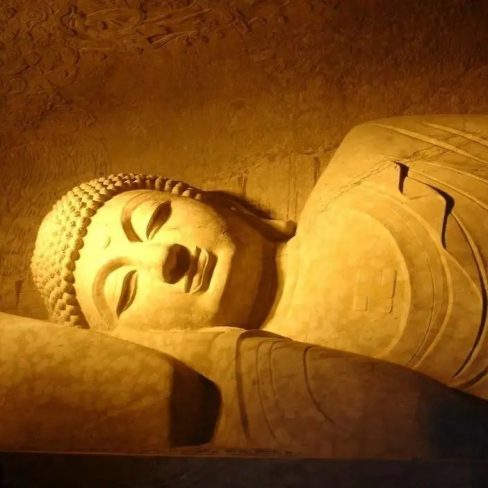 卧佛释迦摩尼佛